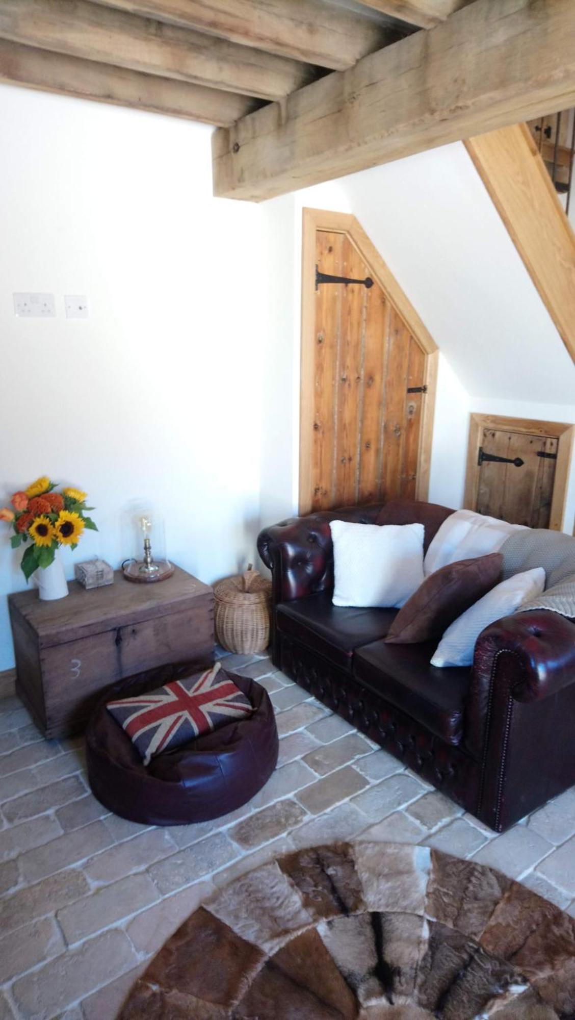 새프런월든 The Dovecote - Unique Self-Contained 1Bed Renovated Barn 빌라 외부 사진